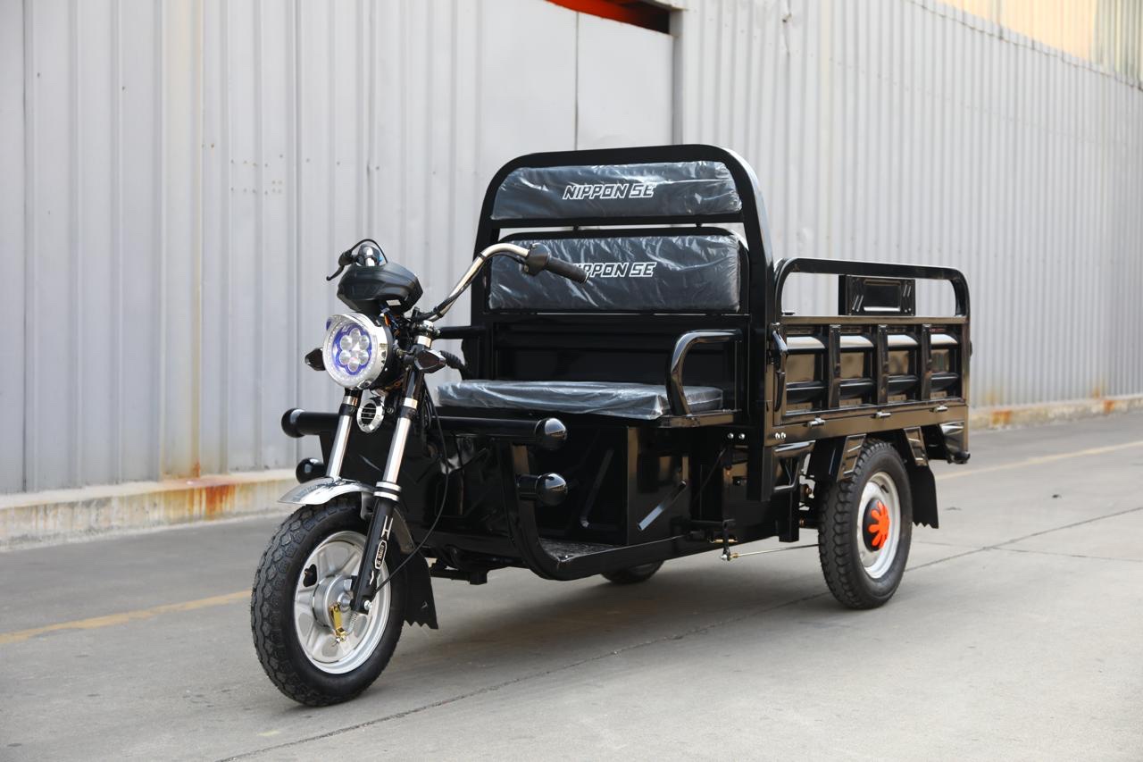 Triciclo Eléctrico de Carga Nippon SE Negro